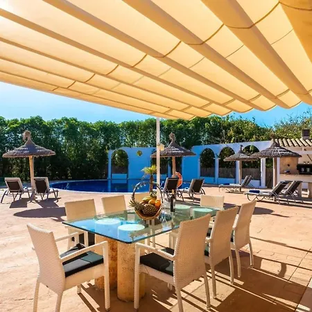 Schoenes Mit Pool Fuer 8 Personen Vakantiehuis *